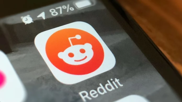 Reddit Logo