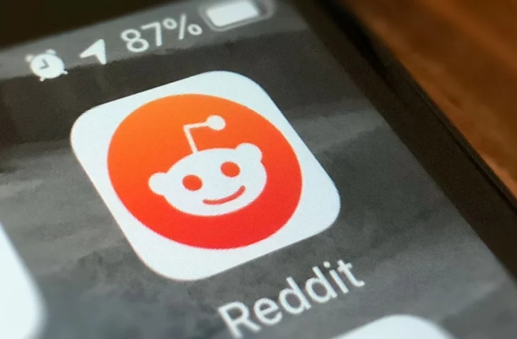 Reddit Logo